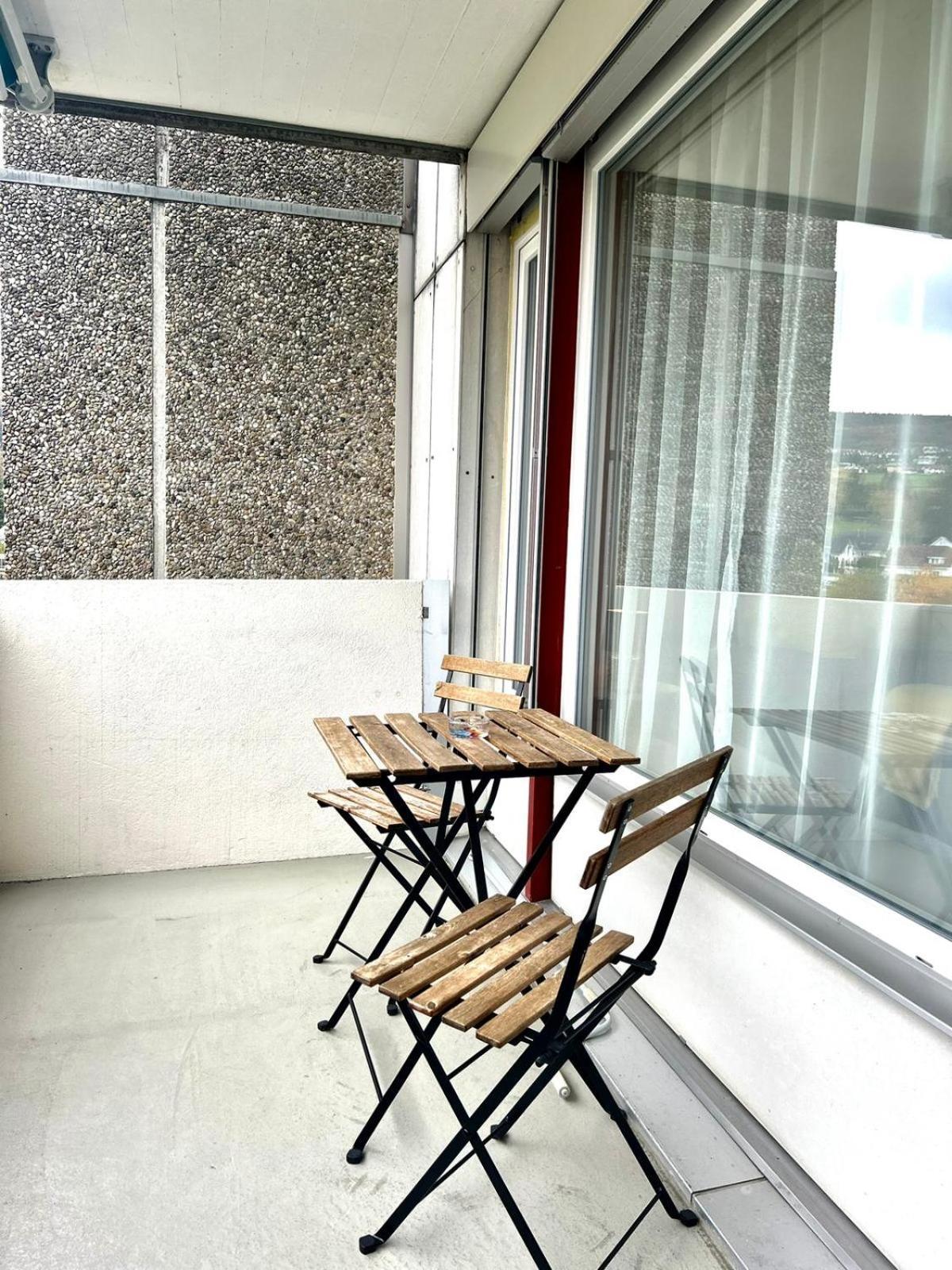 Little Penthouse **** Apartman Dietikon Kültér fotó