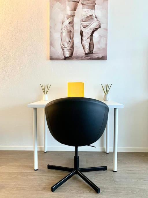 Little Penthouse **** Apartman Dietikon Kültér fotó